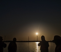 光阴如骏马加鞭，把握。